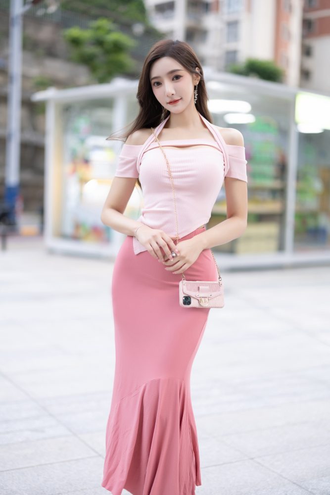 王馨瑶 粉色套装[38P144MB]-漫镜吧