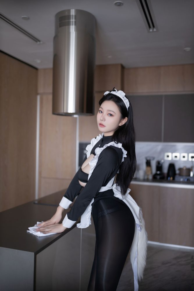 安然 黑丝女仆[90P880MB]-漫镜吧