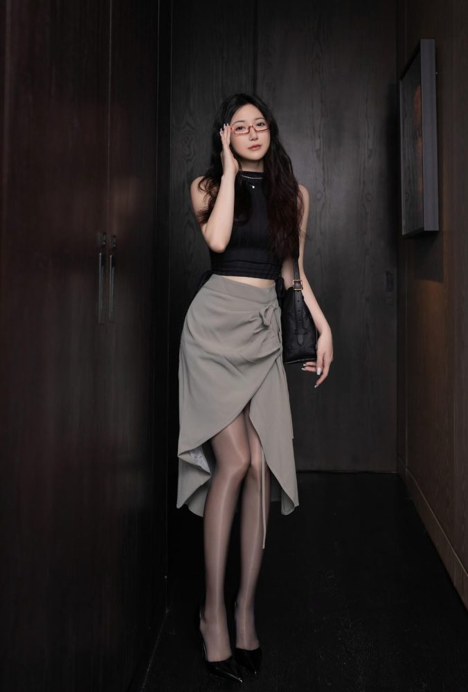 鱼子酱Fish 眼镜娘[120P1.29GB]-漫镜吧