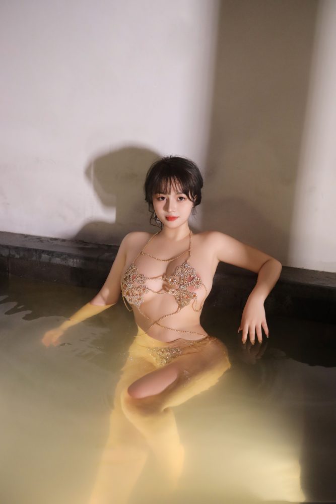 沈思怡 温泉[84P848MB]-漫镜吧