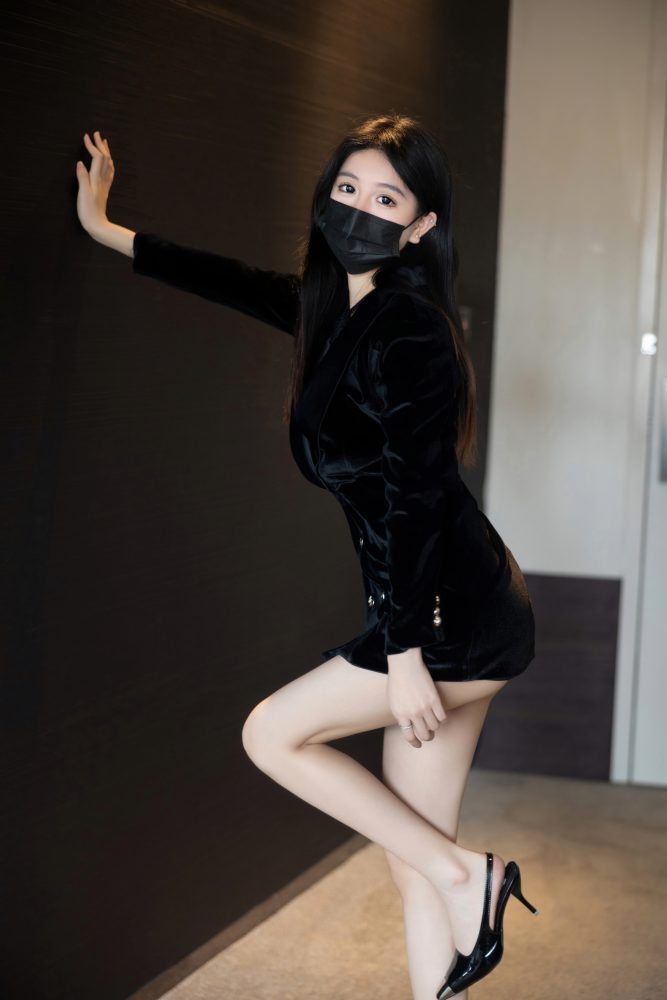 谢小蒽 黑色绳缚写真[113P1.86GB]-漫镜吧