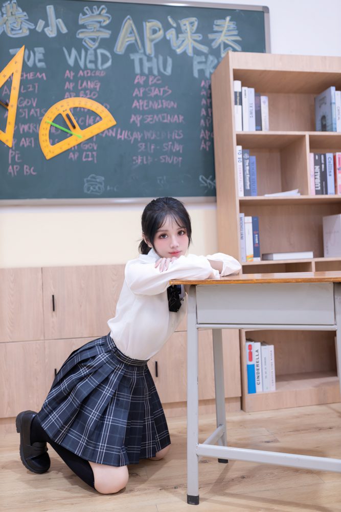 谢小蒽 教室调教写真[100P683MB]-漫镜吧