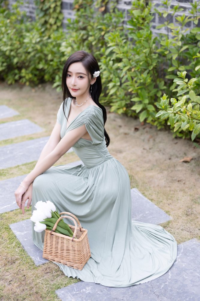 王馨瑶 绿色连衣裙[62P199MB]-漫镜吧