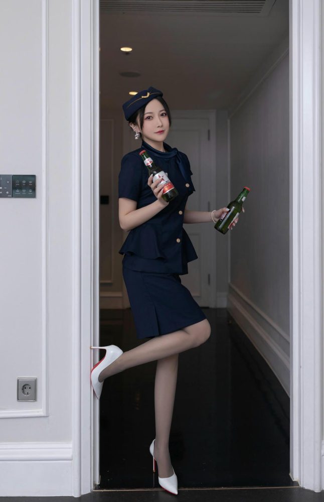 鱼子酱Fish 空姐[120P700MB]-漫镜吧