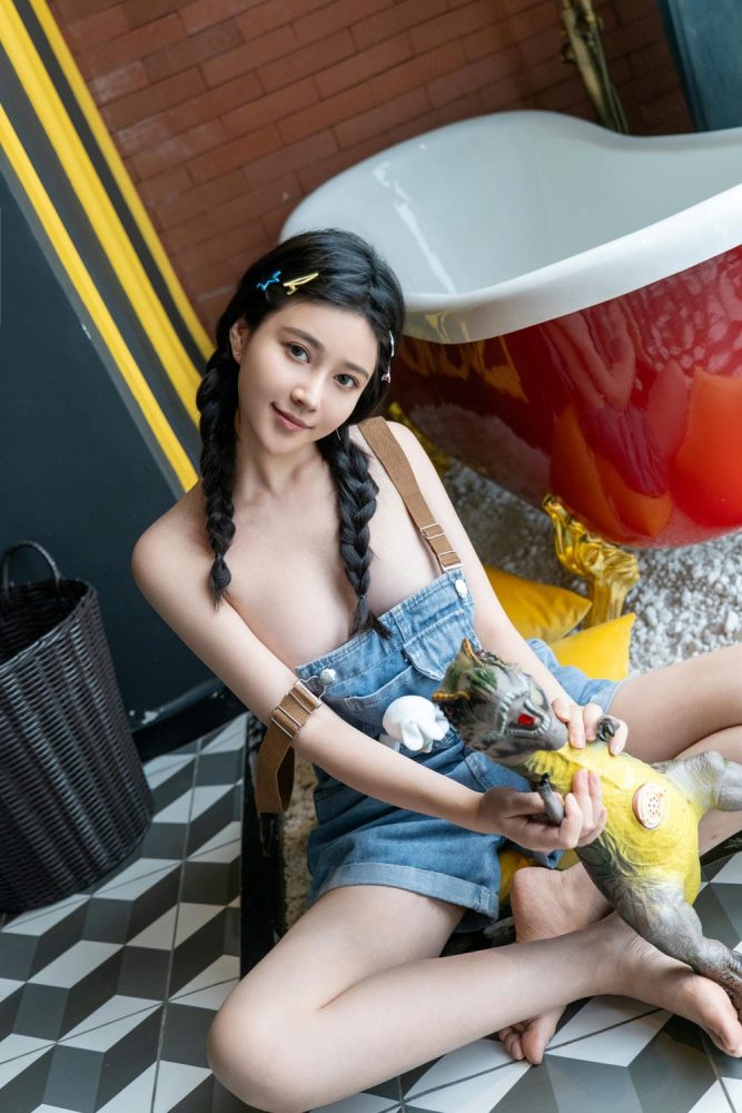 Nnian 背背裤[80P1.24GB]-漫镜吧