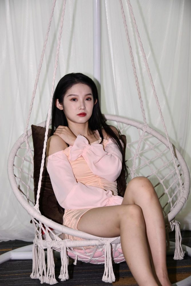素人美模森森私房写真集[1023P+1V8.26GB]-漫镜吧