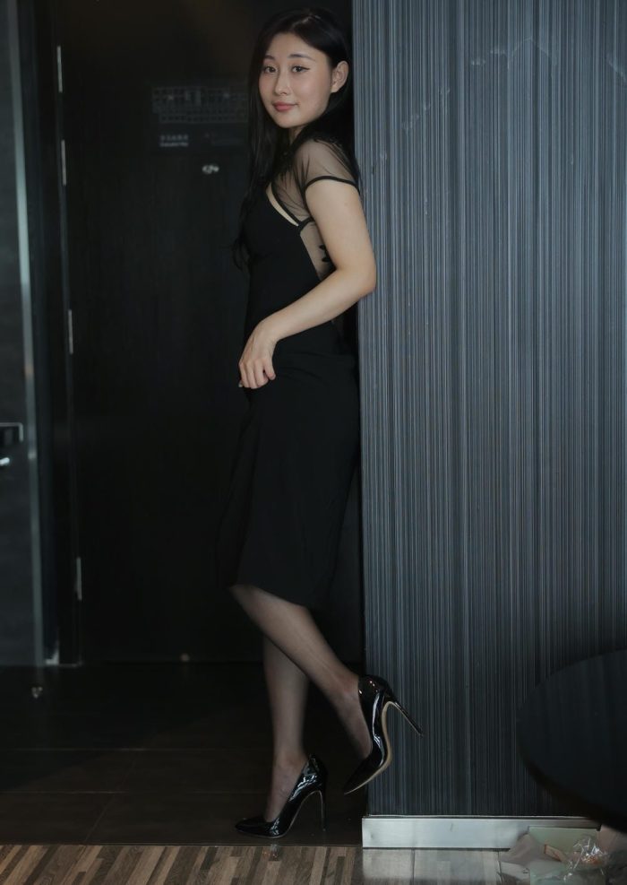 顾楚楚 旗袍黑丝[1010P5.53GB]-漫镜吧