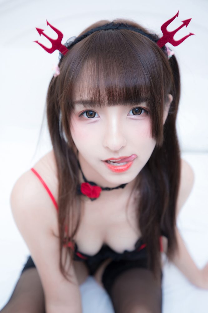 神楽板真冬 小恶魔[2套]-漫镜吧